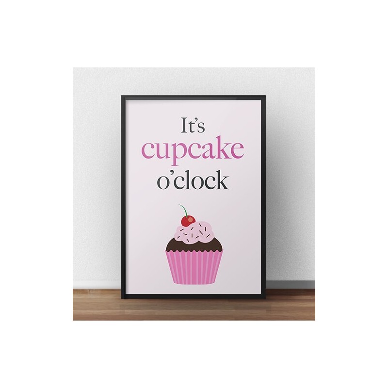 Kolorowy plakat z babeczką i napisem "It's cupcake o'clock" na różowym tle
