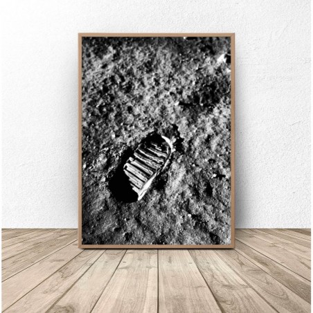 Plakat NASA "Odcisk buta na księżycu"