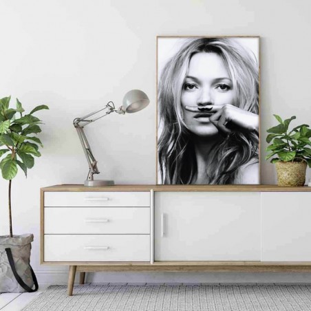 Plakat "Kate Moss z wąsami" 50x70