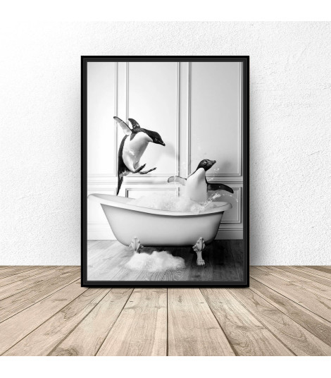 Plakat do łazienki "Pingwin skaczący do wanny"